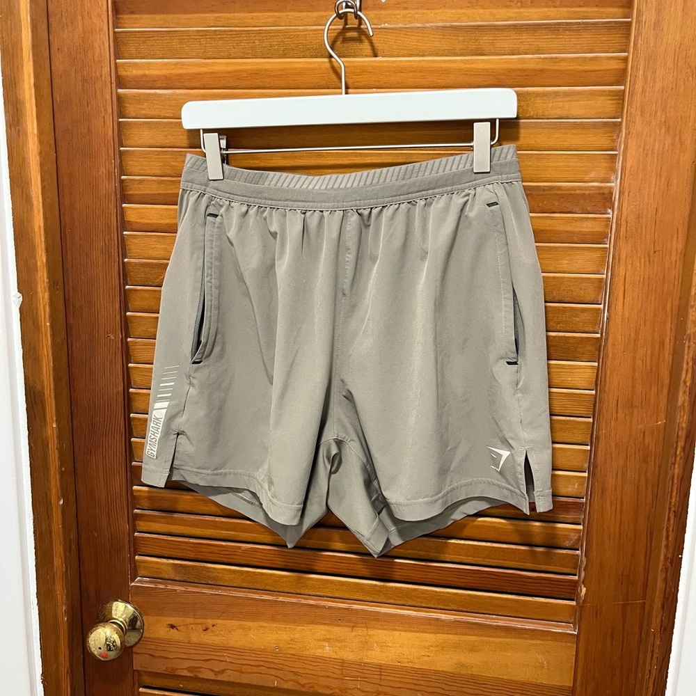 Gymshark Men's Athletic Shorts - Light Gray